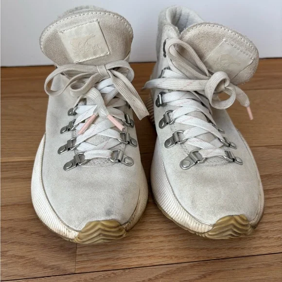 Sorel Women's Out 'N About Conquest Boots - Chalk/Sea Salt - Picture 7 of 8